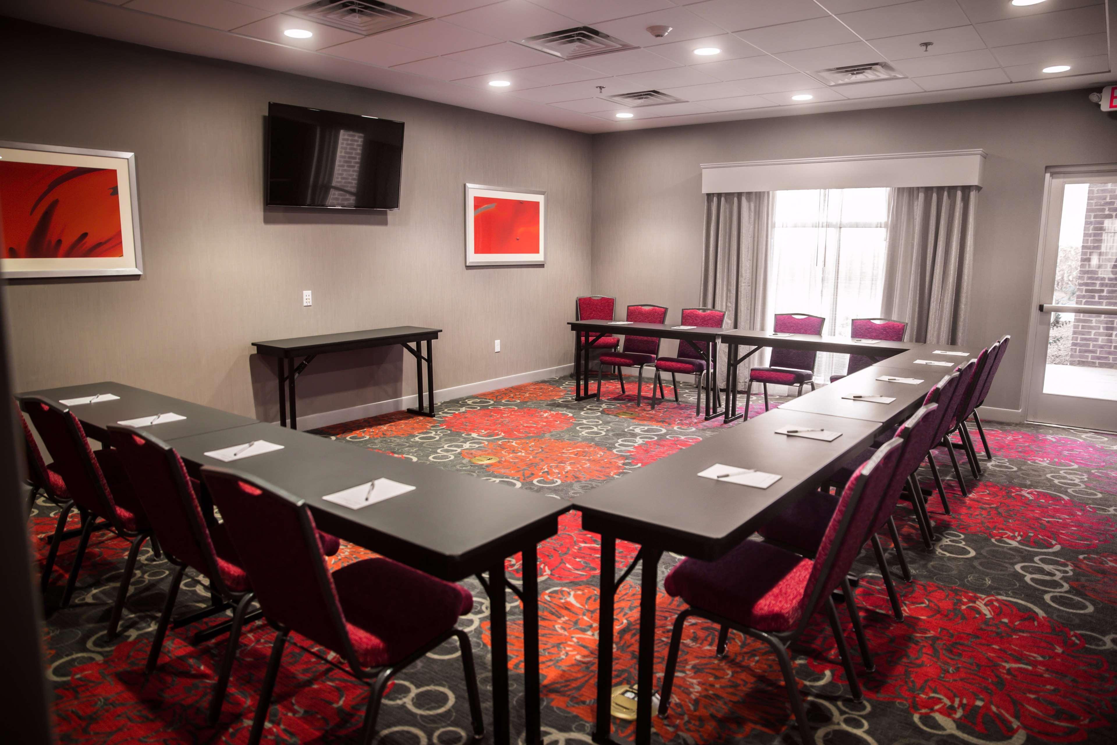 Hampton Inn-Понтиак Экстерьер фото