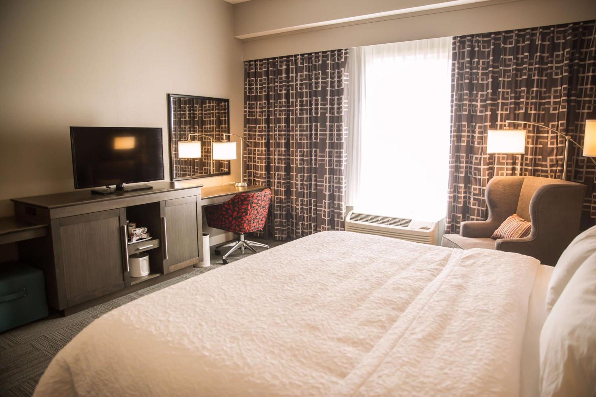 Hampton Inn-Понтиак Экстерьер фото
